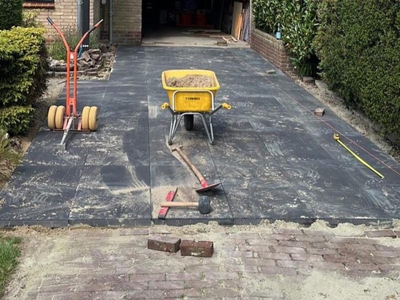 Paving laid by hand