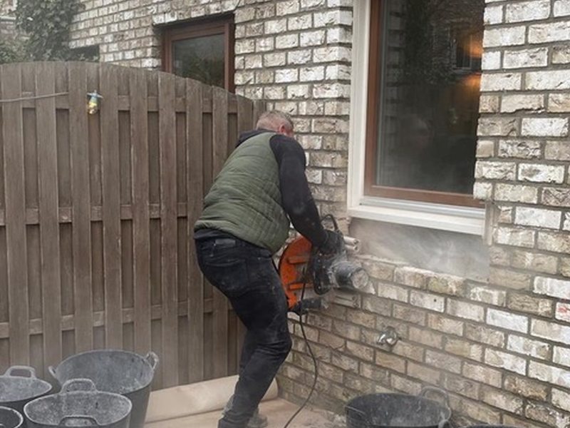 Renovation and specialist work